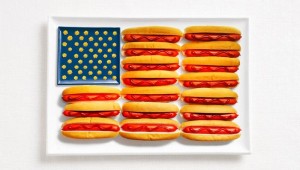 united-states-flag-made-from-food-600x340